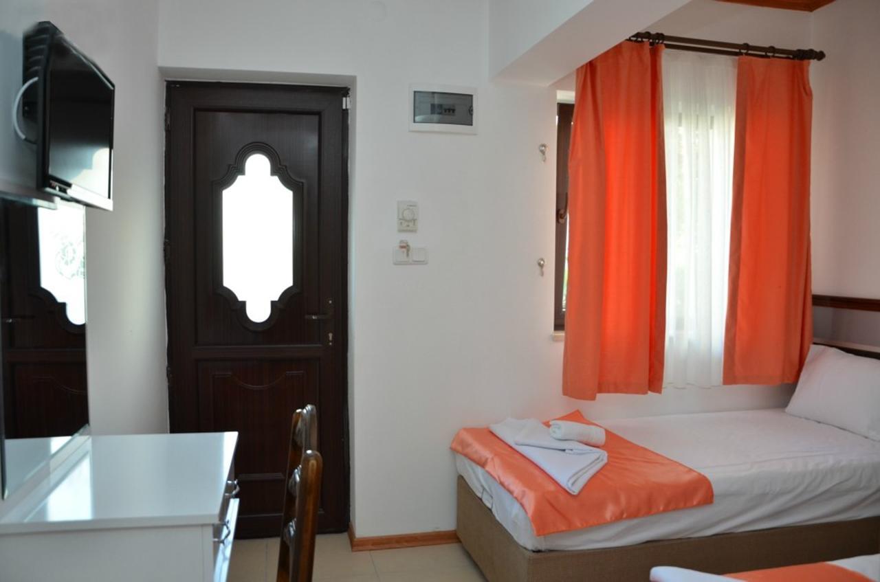 Oeren Konak Otel Екстериор снимка