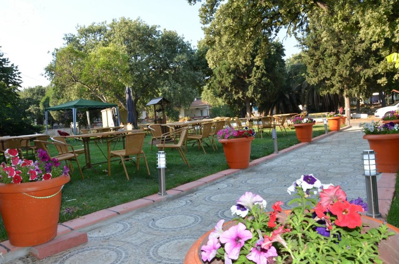 Oeren Konak Otel Екстериор снимка