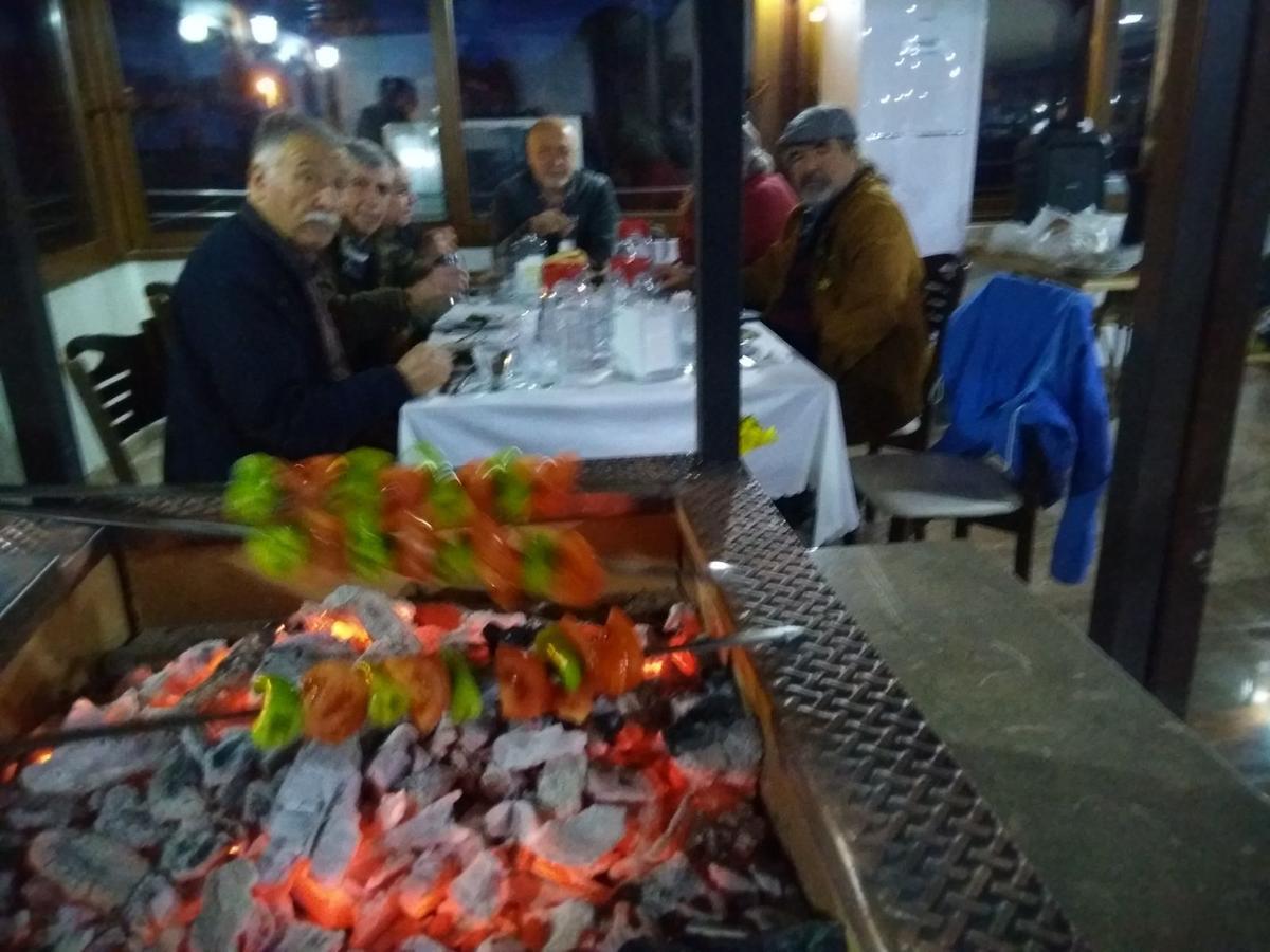 Oeren Konak Otel Екстериор снимка