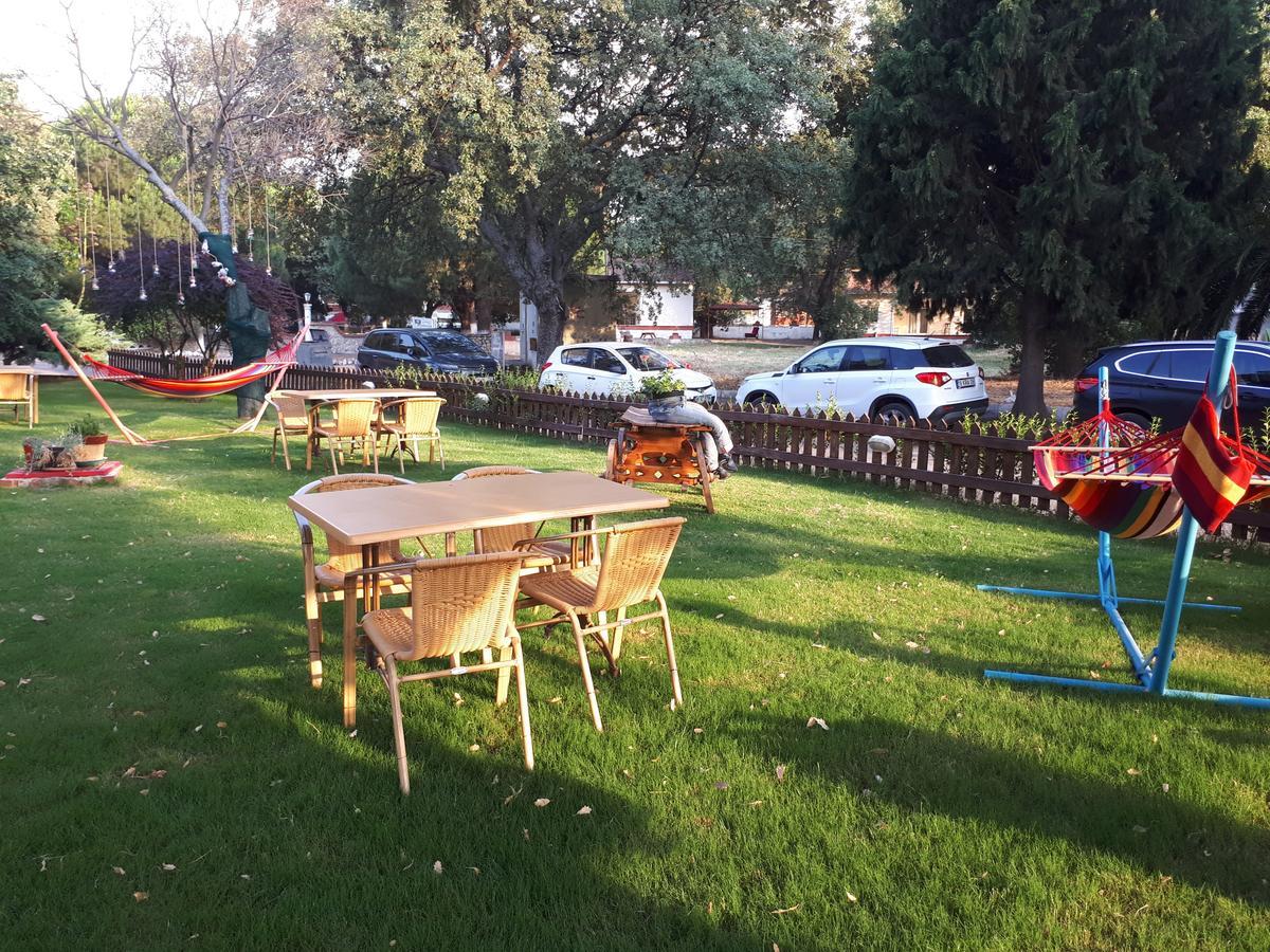 Oeren Konak Otel Екстериор снимка